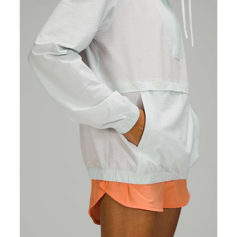 Lululemon Pack Light Pullover Packable Jacket in … - image 16